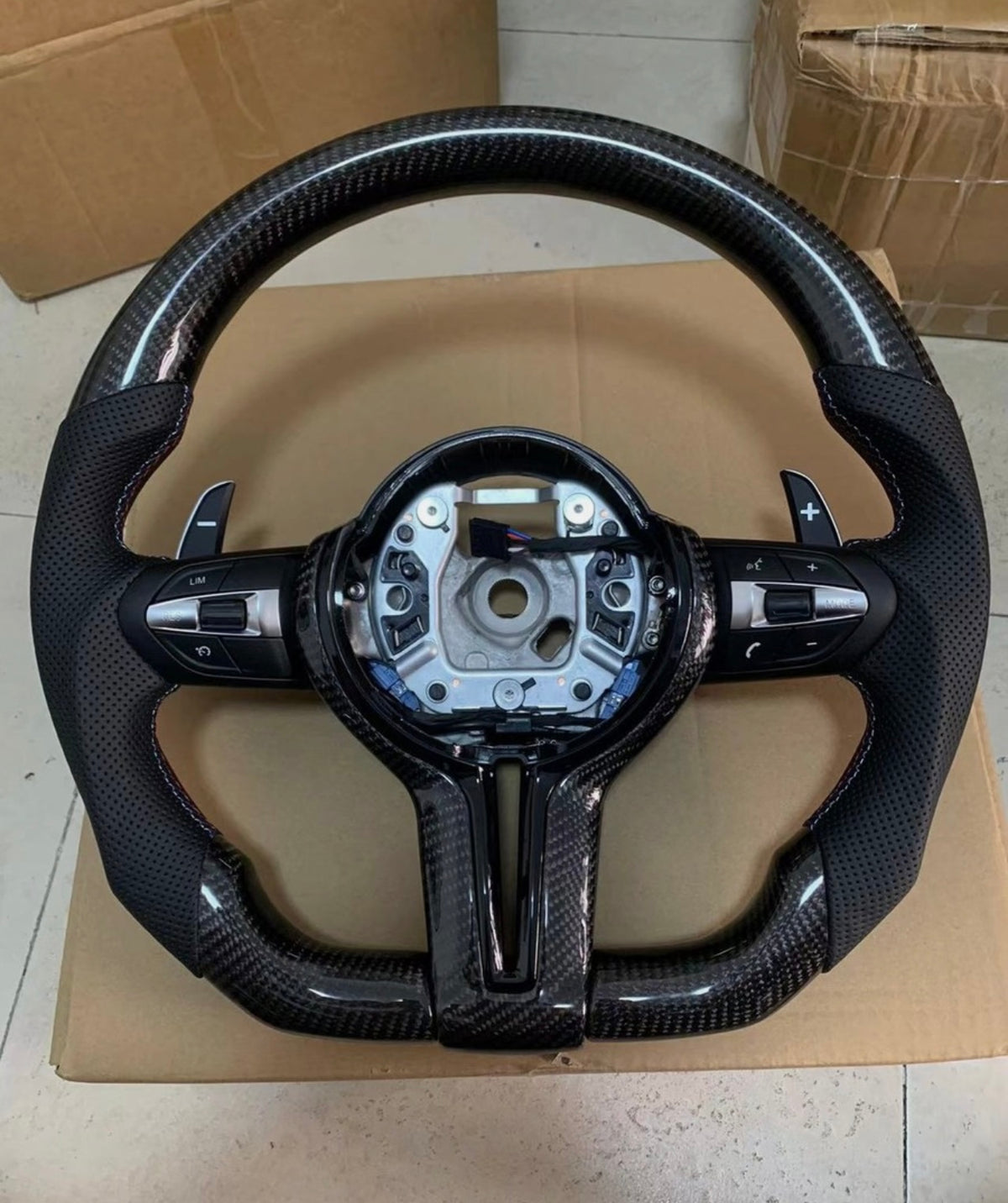 BMW 1-4 sarjalaisiin Aito hiilikuitu erikoisratti