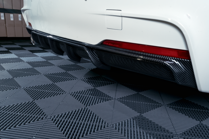 BMW F30 F31 M-Performance diffuusori M-Sport takapuskuriin, carbon look