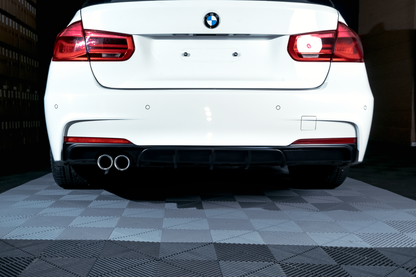 BMW F30 F31 11-18 M-Performance diffussori M-Sport takapuskuriin matta musta