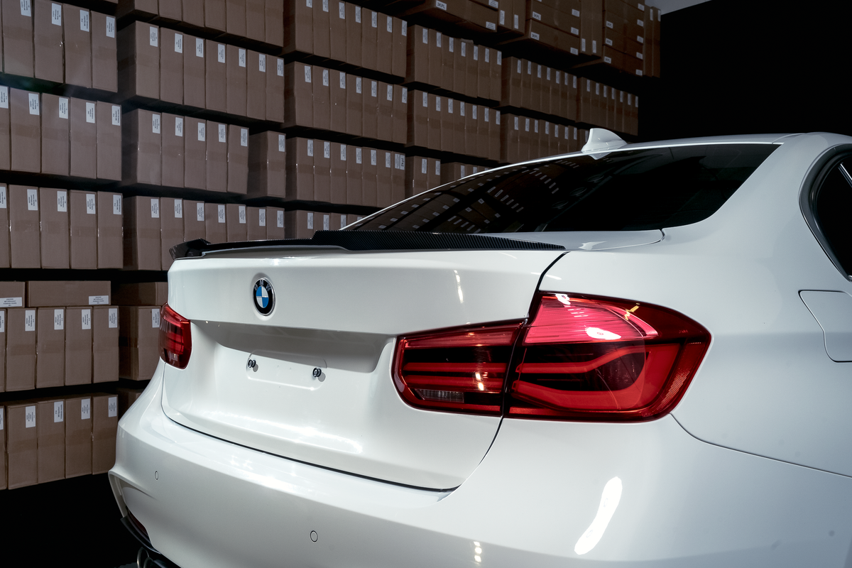 BMW F30 M4-look rear spoiler carbon look