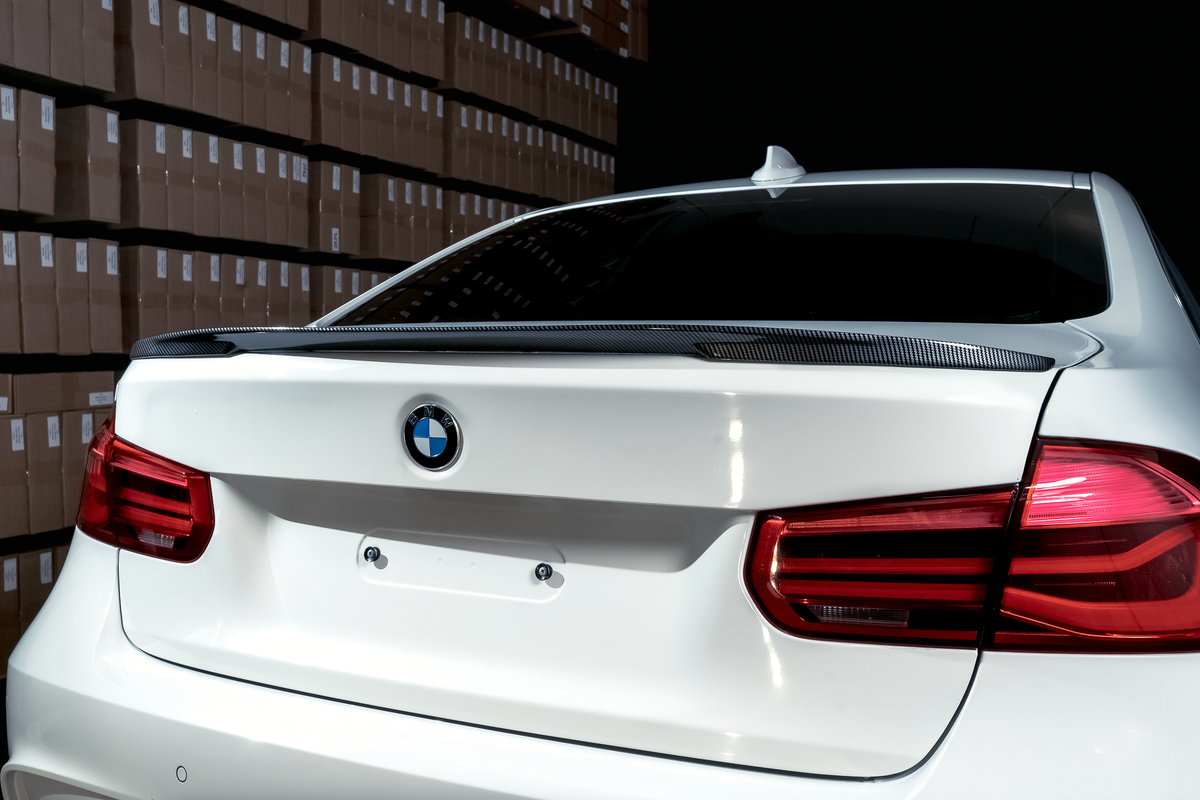 BMW F30 M-Performance takaspoileri carbon look