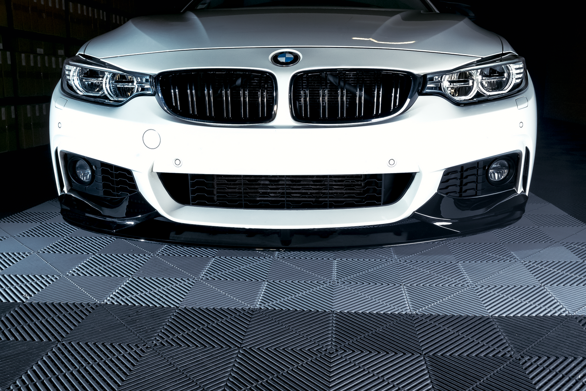 BMW F32 F33 F36, M-Performance etupuskurin lippa kiiltävän musta