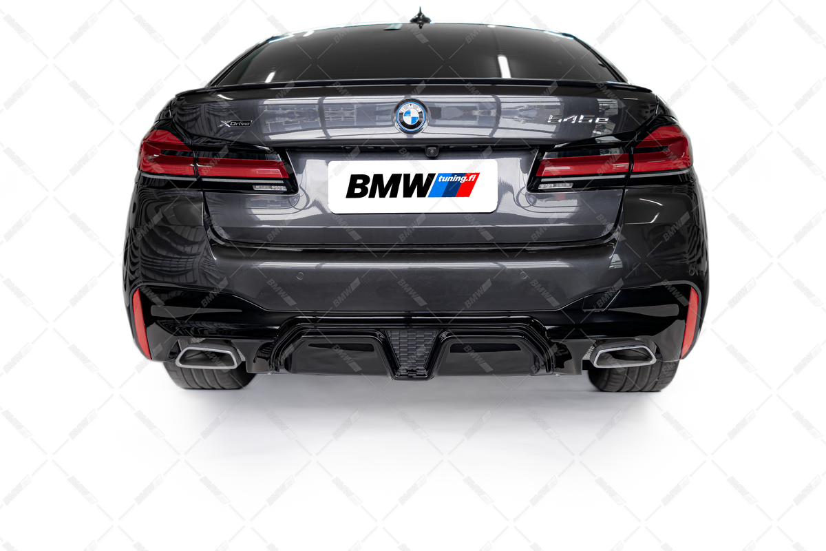 BMW G30 G31, M5 CS rear bumper diffuser glossy black