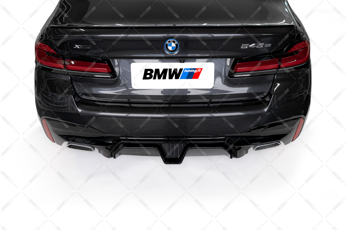 BMW G30 G31, M5 CS rear bumper diffuser glossy black