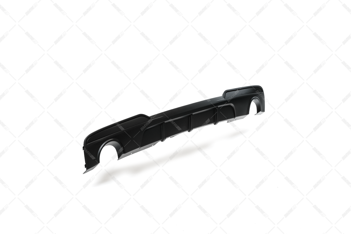 Bmw F10 F11 Matta musta M-performance look diffusori tuplaulostuloilla