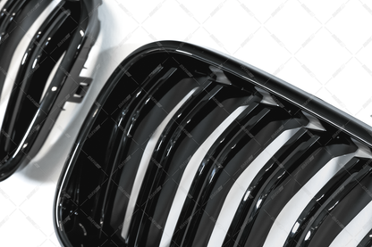 BMW X4 F26 / X3 F25 LCI, M-look kiiltävän mustat munuaiset