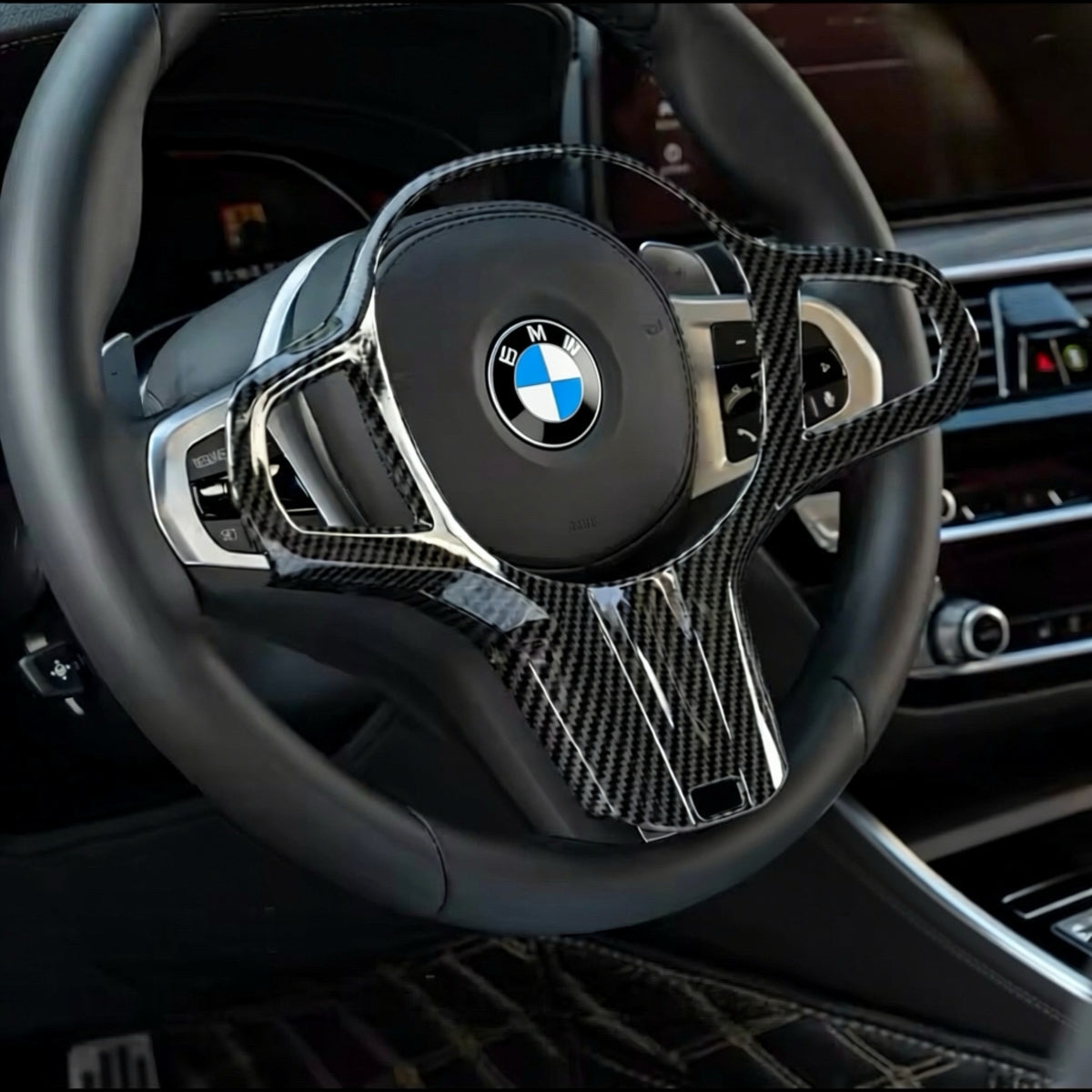 BMW G-sarjalaisiin carbon look ratin suoja M-sport