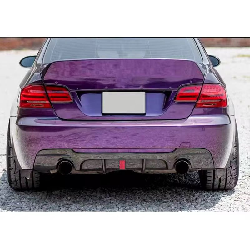 BMW E92 E93 05-11 M-Performance takapuskurin diffusori jarruvalolla kiiltävän musta