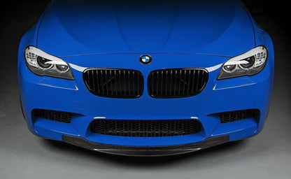 BMW F10 F11, single kiiltävän mustat munuaiset